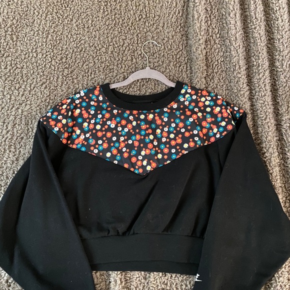 Nike NSW Heritage Crew Fleece Floral Black - Picture 1 of 5